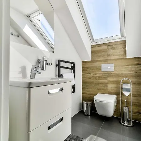 Apartament Liliowa 12 *